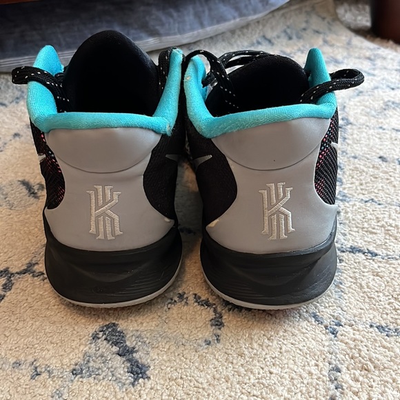 Nike Kyrie Sneakers, Size 7Y, Good Condition - Picture 2 of 5